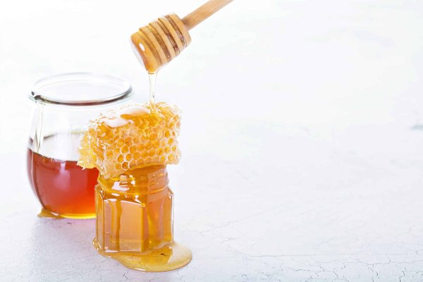 Étiquetage du miel : mentions obligatoires et mentions interdites